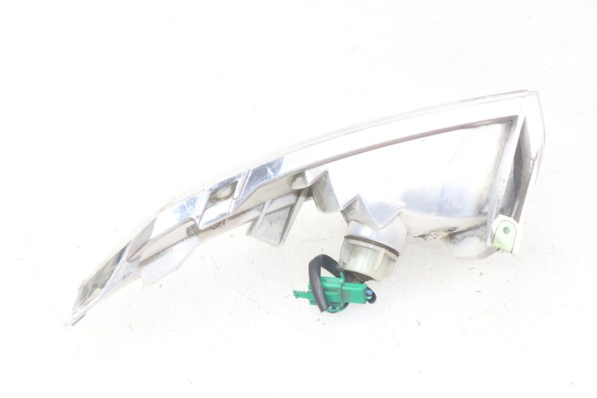 photo de KIERUNKOWSKAZ TYLNY PRAWY PEUGEOT GEOPOLIS 400 (2007 - 2013) - Widok ogólny