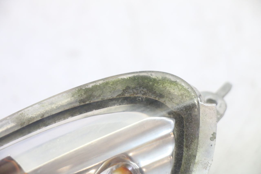 photo de PRAWY TYLNY KIERUNKOWSKAZ KYMCO GRAND DINK 125 (2002 - 2007) - Inny kąt widzenia