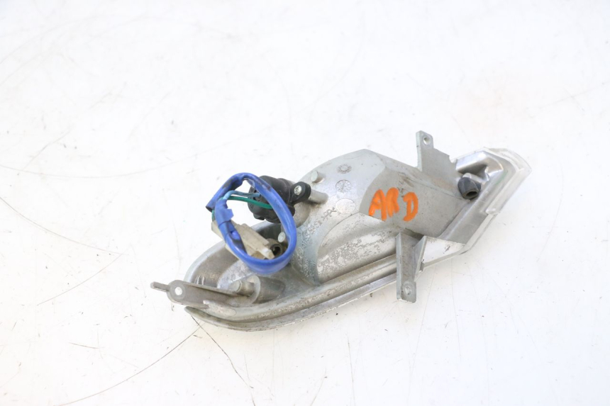photo de PRAWY TYLNY KIERUNKOWSKAZ KYMCO GRAND DINK 125 (2008 - 2014) - Inny kąt widzenia