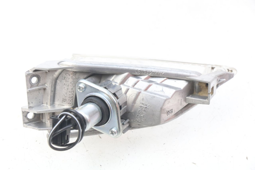 photo de KIERUNKOWSKAZ TYLNY PRAWY SUZUKI GSX-R GSXR 750 (2011 - 2016) - Widok ogólny