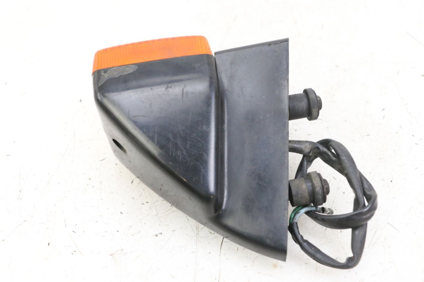 photo de Prawy tylny kierunkowskaz HONDA CBR F 1000 (1993 - 1996) - Zbliżenie techniczne