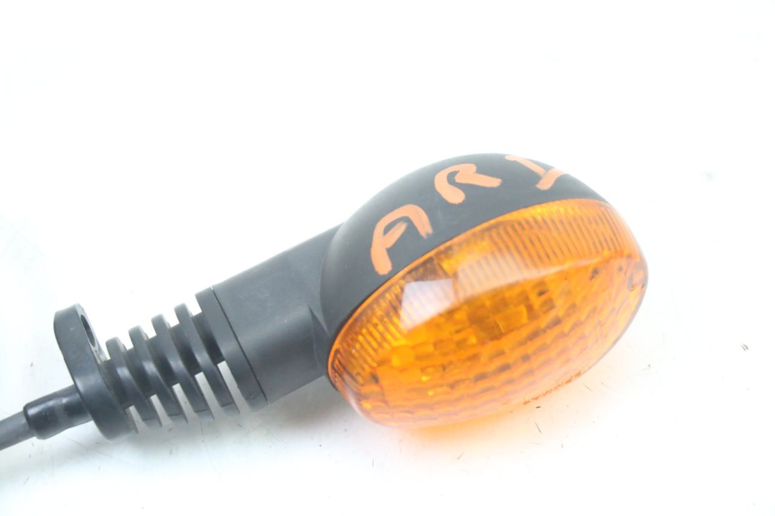 photo de PRAWY TYLNY KIERUNKOWSKAZ KAWASAKI ZR7 ZR-7 S 750 (1999 - 2004) - Szczegół części