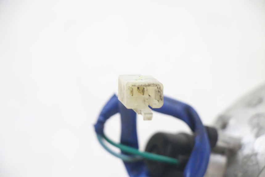 photo de PRAWY TYLNY KIERUNKOWSKAZ KYMCO GRAND DINK 125 (2008 - 2014) - Zbliżenie techniczne