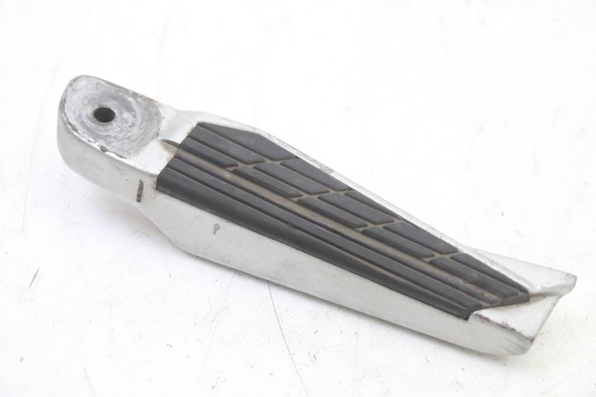 photo de PRAWY TYLNY KIERUNKOWSKAZ KYMCO XCITING 500 (2007 - 2010) - Zoom stanu zużycia