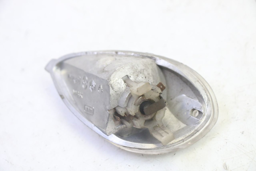 photo de PRAWY TYLNY KIERUNKOWSKAZ PIAGGIO LIBERTY 125 (1998 - 2008) - Zbliżenie techniczne