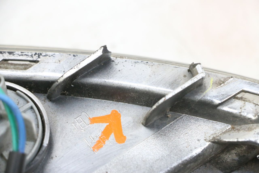 photo de KIERUNKOWSKAZ TYLNY PRAWY KYMCO LIKE 125 (2009 - 2016) - Widok ogólny