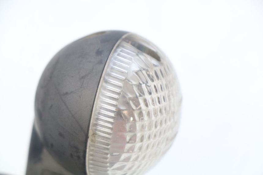 photo de PRAWY TYLNY KIERUNKOWSKAZ PEUGEOT LUDIX 50 (2005 - 2007) - Szczegół części