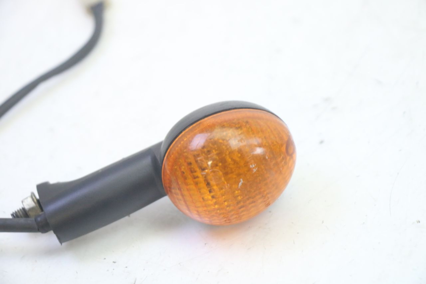 photo de PRAWY TYLNY KIERUNKOWSKAZ PEUGEOT LUDIX 50 (2005 - 2007) - Szczegół części