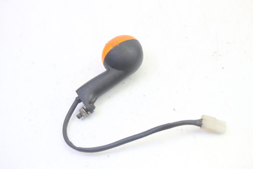 photo de PRAWY TYLNY KIERUNKOWSKAZ PEUGEOT LUDIX 50 (2005 - 2007) - Zoom stanu zużycia