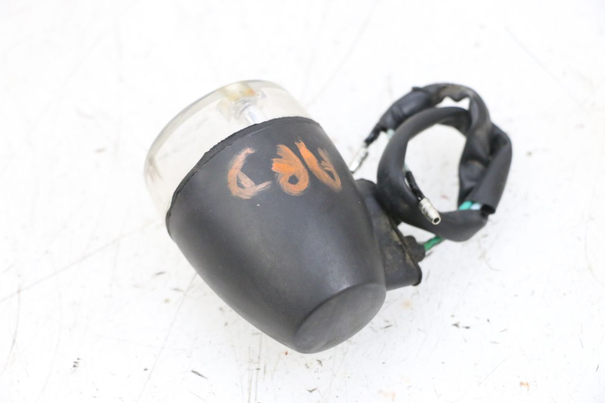 photo de KIERUNKOWSKAZ TYLNY PRAWY SYM ORBIT 2 50 (2008 - 2014) - Widok ogólny