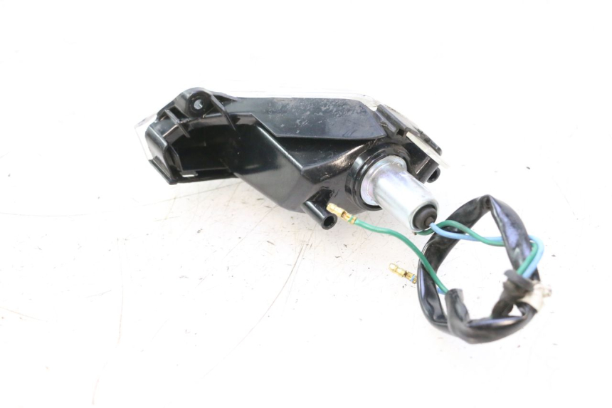 photo de KIERUNKOWSKAZ TYLNY PRAWY HONDA PCX (JF28) 125 (2009 - 2011) - Inny kąt widzenia