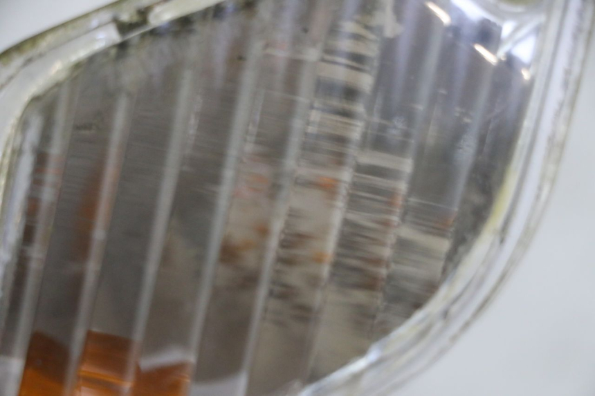 photo de PRAWY TYLNY KIERUNKOWSKAZ PIAGGIO VESPA GRANTURISMO 200 (2004 - 2005) - Inny kąt widzenia