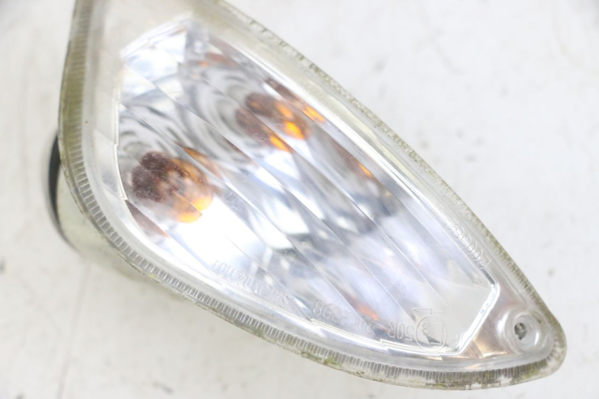 photo de PRAWY TYLNY KIERUNKOWSKAZ PIAGGIO VESPA LX 150 (2005 - 2013) - Zoom stanu zużycia