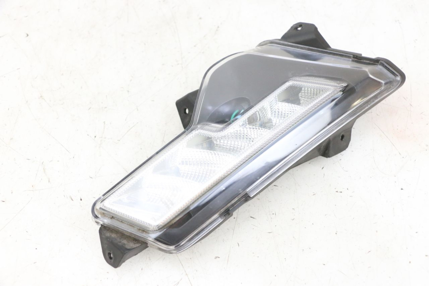 photo de PRAWY TYLNY KIERUNKOWSKAZ EFUN PUSA 1 - Widok główny