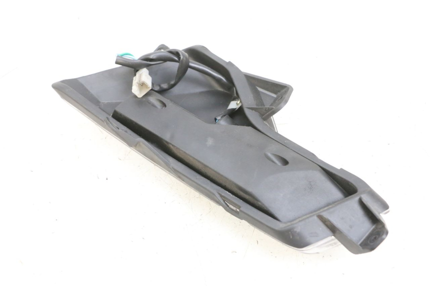 photo de PRAWY TYLNY KIERUNKOWSKAZ EFUN PUSA 1 - Inny kąt widzenia