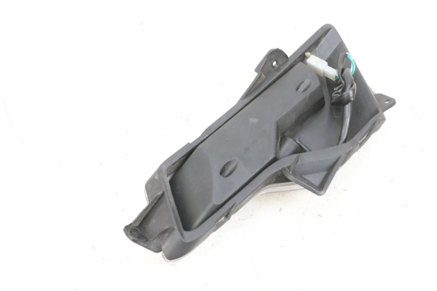 photo de PRAWY TYLNY KIERUNKOWSKAZ EFUN PUSA 1 - Punkty mocowania