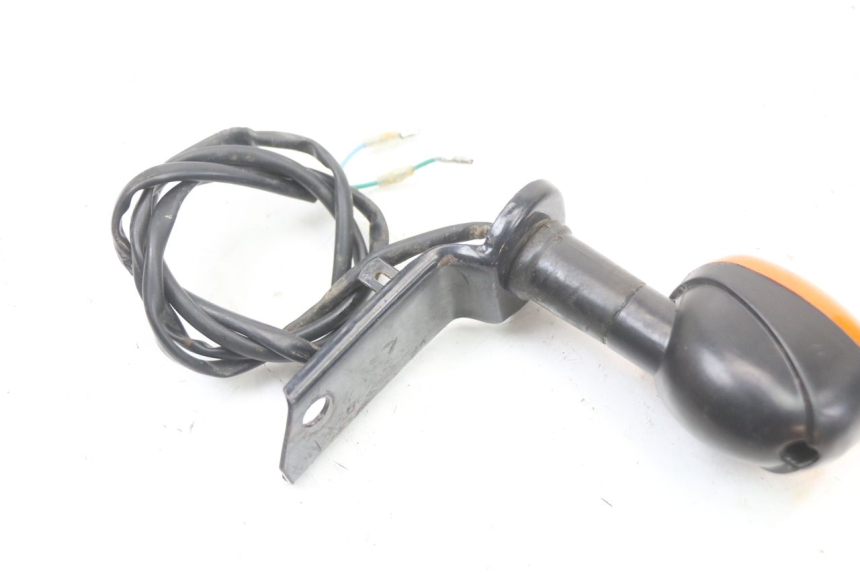 photo de PRAWY TYLNY KIERUNKOWSKAZ REGAL RAPTOR SPYDER 125 (2010 - 2018) - Zbliżenie techniczne