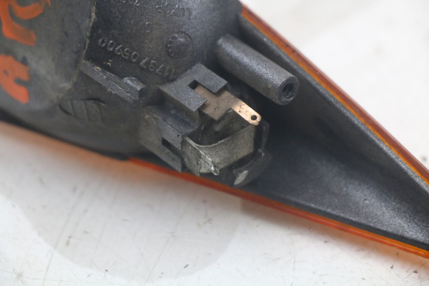 photo de PRAWY TYLNY KIERUNKOWSKAZ PEUGEOT SPEEDFIGHT 100 (1997 - 2007) - Oznaczenia i referencje