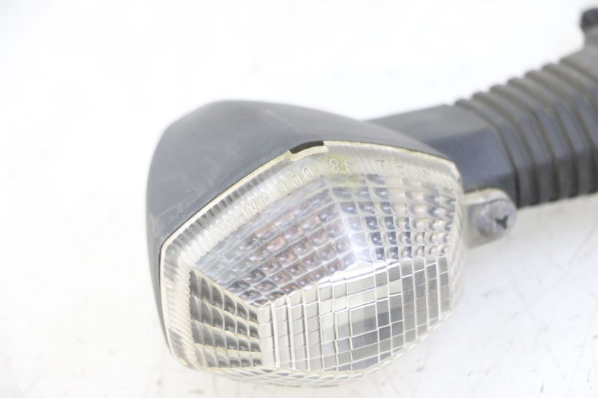 photo de PRAWY TYLNY KIERUNKOWSKAZ SUZUKI GSX F GSXF 650 (2007 - 2015) - Zoom stanu zużycia