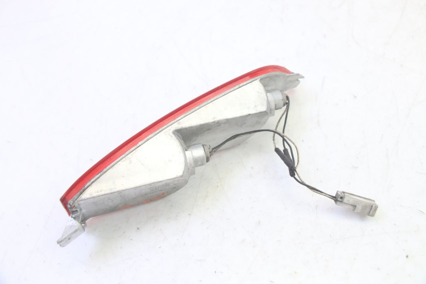 photo de PRAWY TYLNY KIERUNKOWSKAZ PIAGGIO X8 125 (2004 - 2007) - Punkty mocowania