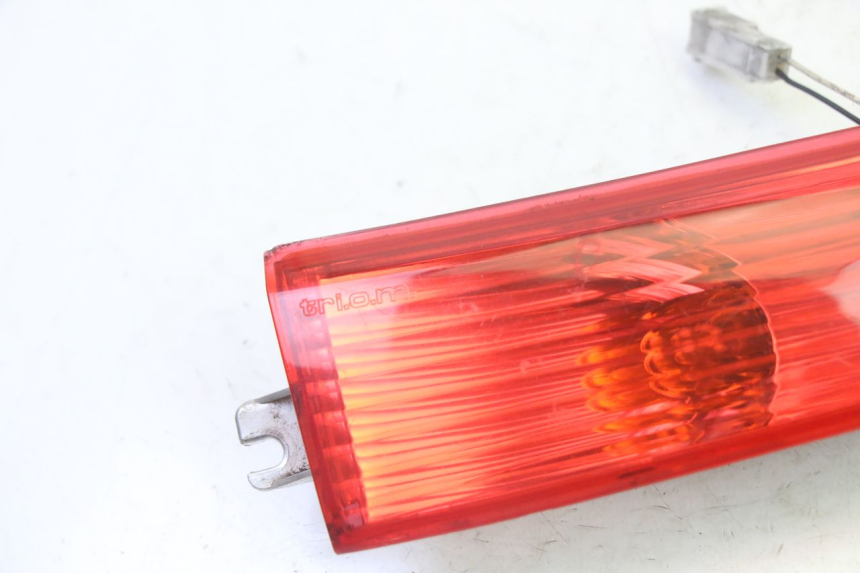 photo de KIERUNKOWSKAZ TYLNY PRAWY PIAGGIO XEVO - X EVO 125 (2007 - 2017) - Szczegół części