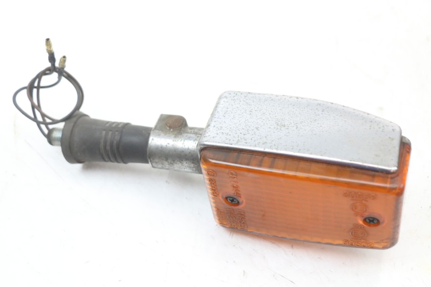 photo de PRAWY TYLNY KIERUNKOWSKAZ YAMAHA XJ F 900 (1983 - 1994) - Inny kąt widzenia