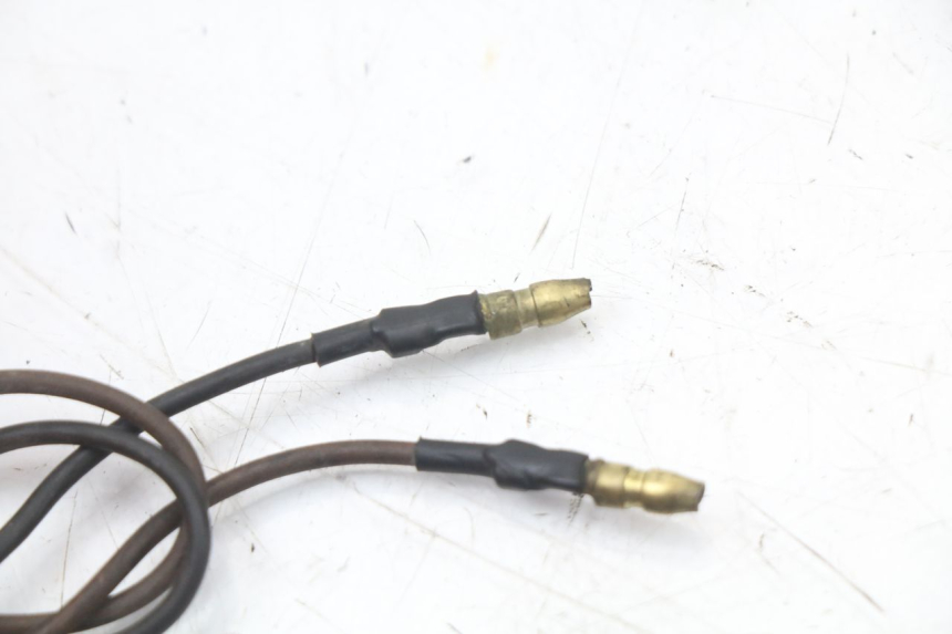 photo de PRAWY TYLNY KIERUNKOWSKAZ YAMAHA XJ F 900 (1983 - 1994) - Punkty mocowania