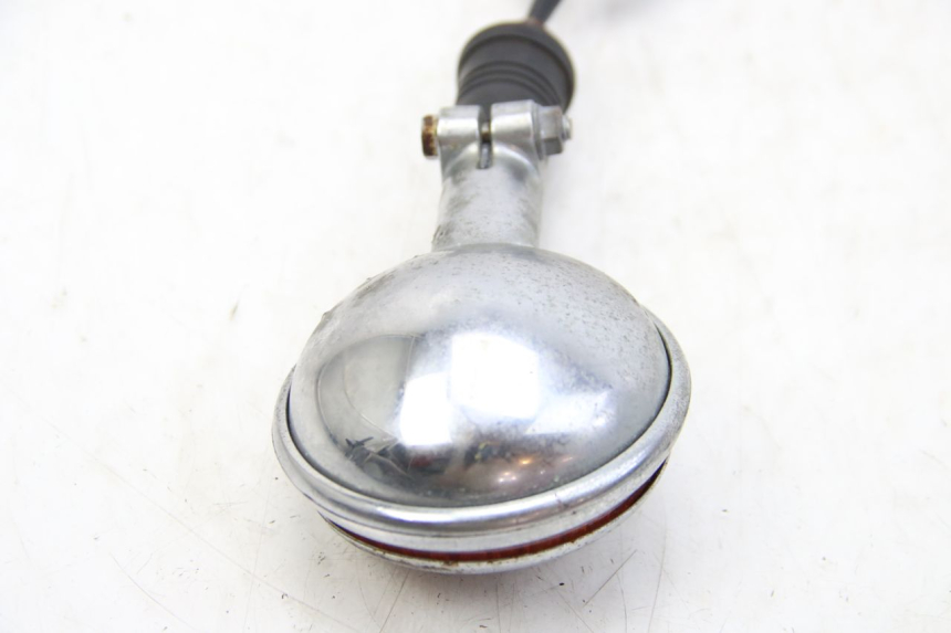 photo de PRAWY TYLNY KIERUNKOWSKAZ YAMAHA XV VIRAGO 750 (1984 - 1998) - Zbliżenie techniczne