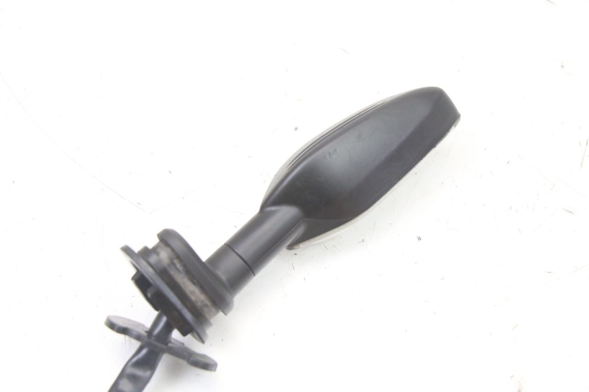 photo de PRAWY TYLNY KIERUNKOWSKAZ YAMAHA YP T-MAX TMAX 530 (2017 - 2020) - Zbliżenie techniczne