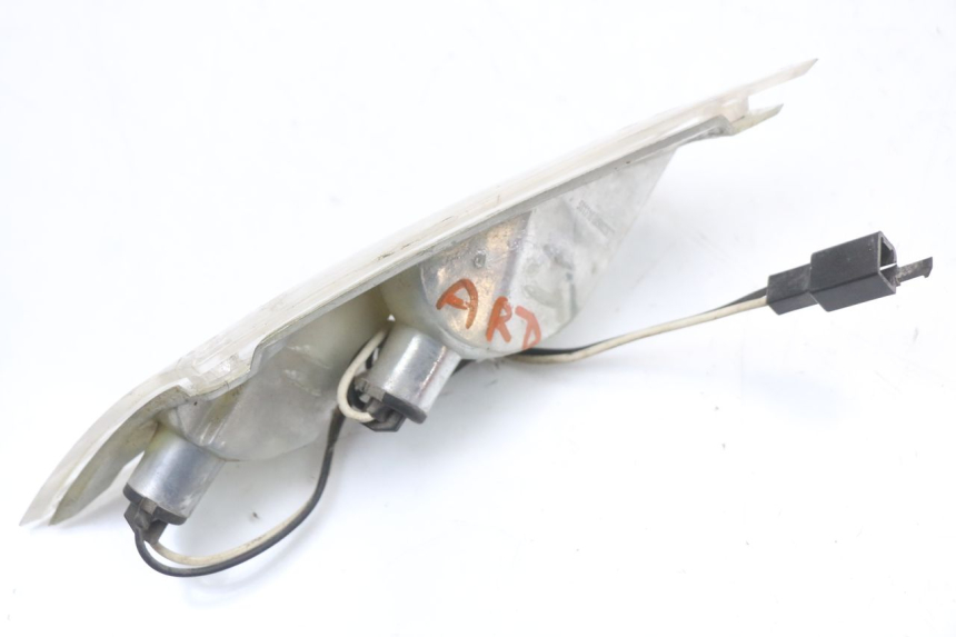 photo de Prawy tylny kierunkowskaz PIAGGIO ZIP 2T 50 (2009 - 2019) - Stan powierzchni