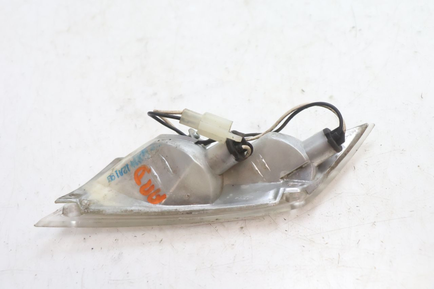 photo de Prawy tylny kierunkowskaz PIAGGIO ZIP 2T 50 (2009 - 2019) - Zoom stanu zużycia