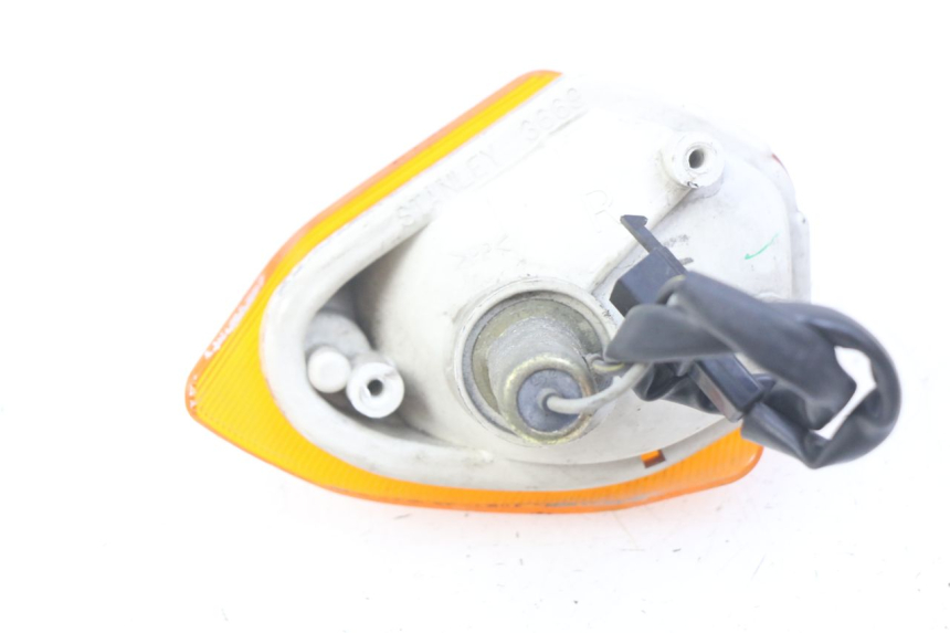 photo de Prawy tylny kierunkowskaz KAWASAKI ZZR 600 (1995 - 2004) - Szczegół części