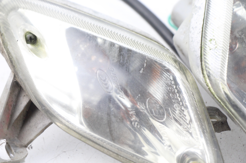 photo de KIERUNKOWSKAZ TYLNY SYM FIDDLE 2 50 (2008 - 2013) - Szczegół części