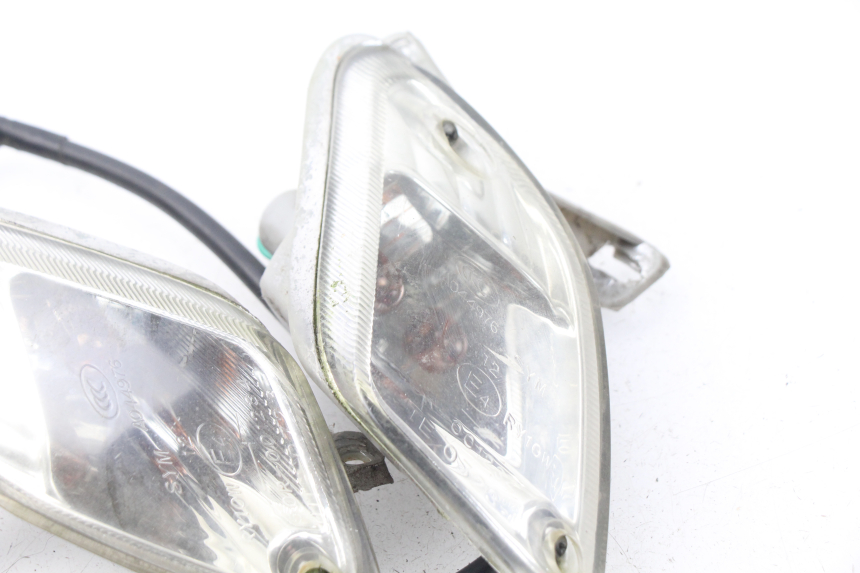 photo de KIERUNKOWSKAZ TYLNY SYM FIDDLE 2 50 (2008 - 2013) - Zoom stanu zużycia