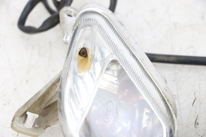 photo de KIERUNKOWSKAZ TYLNY SYM FIDDLE 2 50 (2008 - 2013) - Oznaczenia i referencje