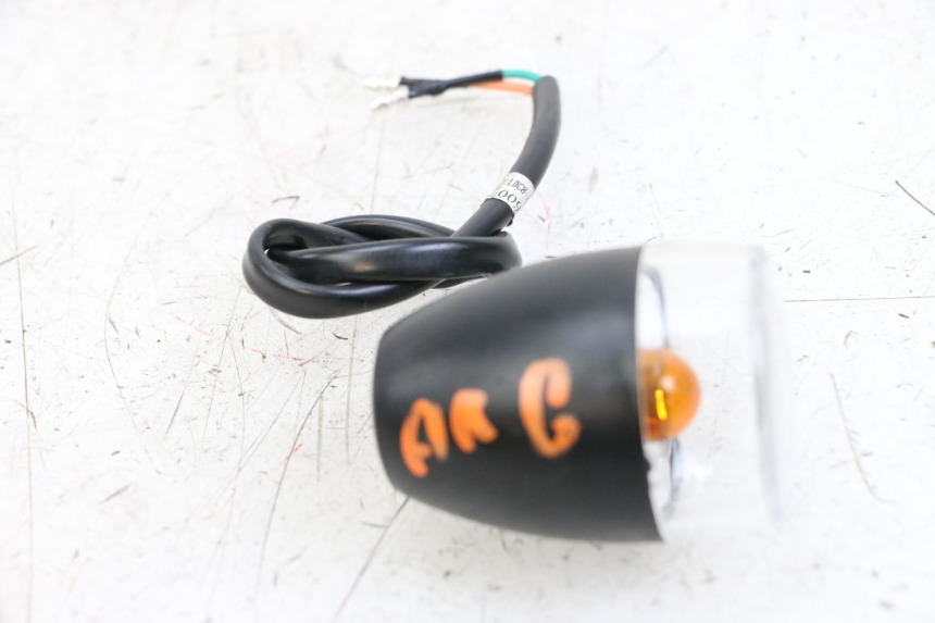 photo de LEWY TYLNY KIERUNKOWSKAZ KYMCO AGILITY 4T 50 (2018 - 2022) - Zbliżenie techniczne