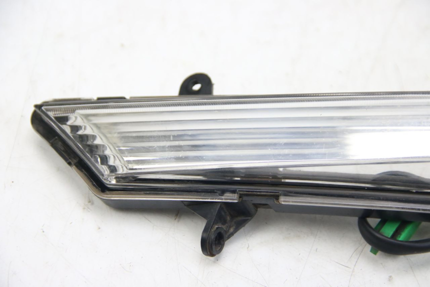 photo de LEWY TYLNY KIERUNKOWSKAZ ECCITY ARTELEC 670 1 (2013 - 2017) - Zoom stanu zużycia