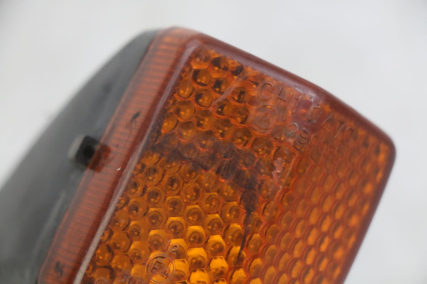 photo de LEWY TYLNY KIERUNKOWSKAZ HONDA CBR F SC25 1000 (1989 - 1992) - Szczegół części