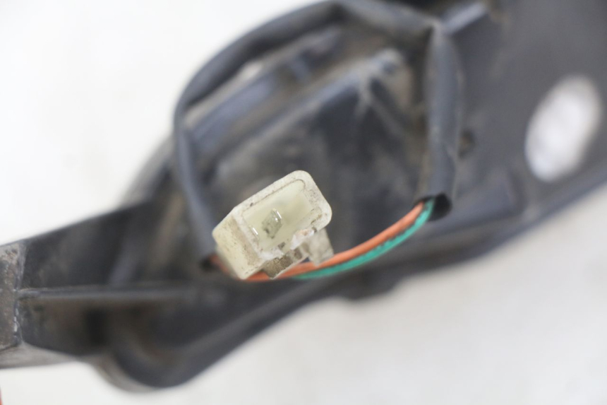 photo de LEWY TYLNY KIERUNKOWSKAZ PEUGEOT DJANGO 4T 50 (2014 - 2019) - Zbliżenie techniczne