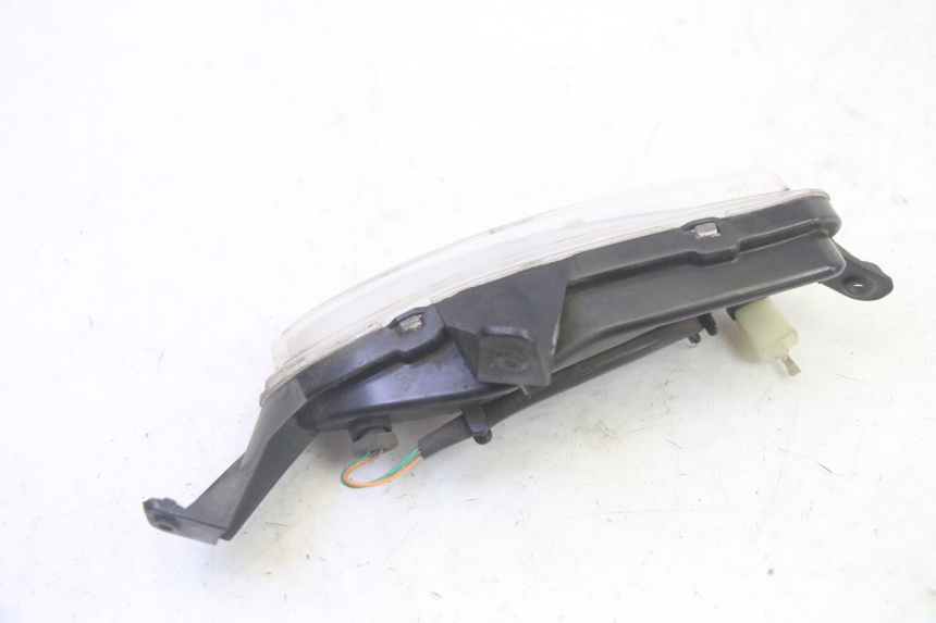 photo de LEWY TYLNY KIERUNKOWSKAZ PEUGEOT DJANGO 4T 50 (2014 - 2019) - Zbliżenie techniczne