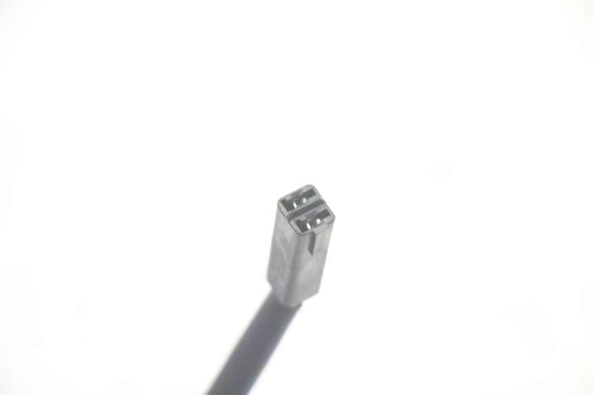 photo de LEWY TYLNY KIERUNKOWSKAZ SUZUKI DL V STROM 1000 (2002 - 2007) - Zbliżenie techniczne