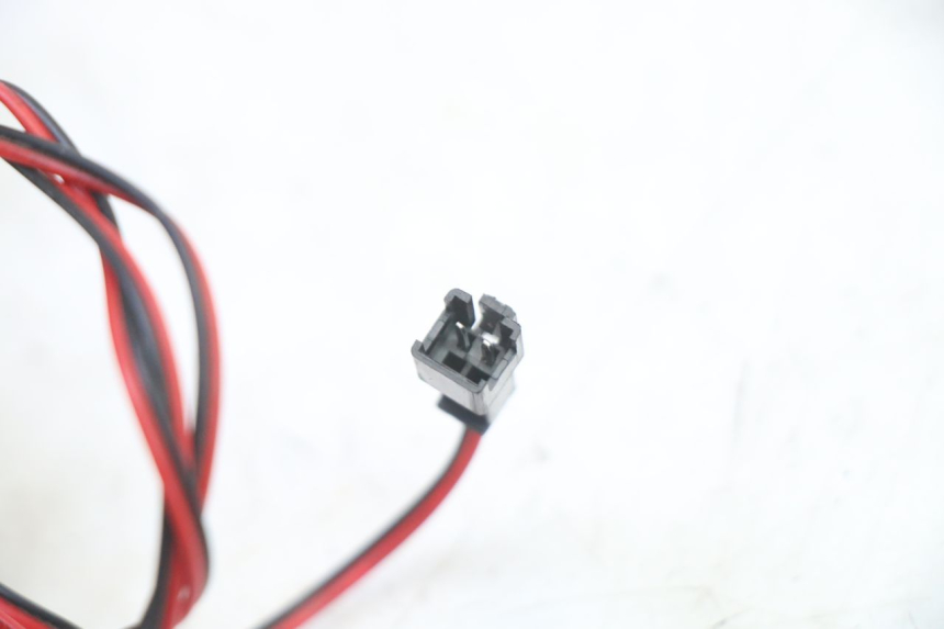 photo de LEWY TYLNY KIERUNKOWSKAZ URBANGLIDE E-CROSS PRO 1 - Punkty mocowania