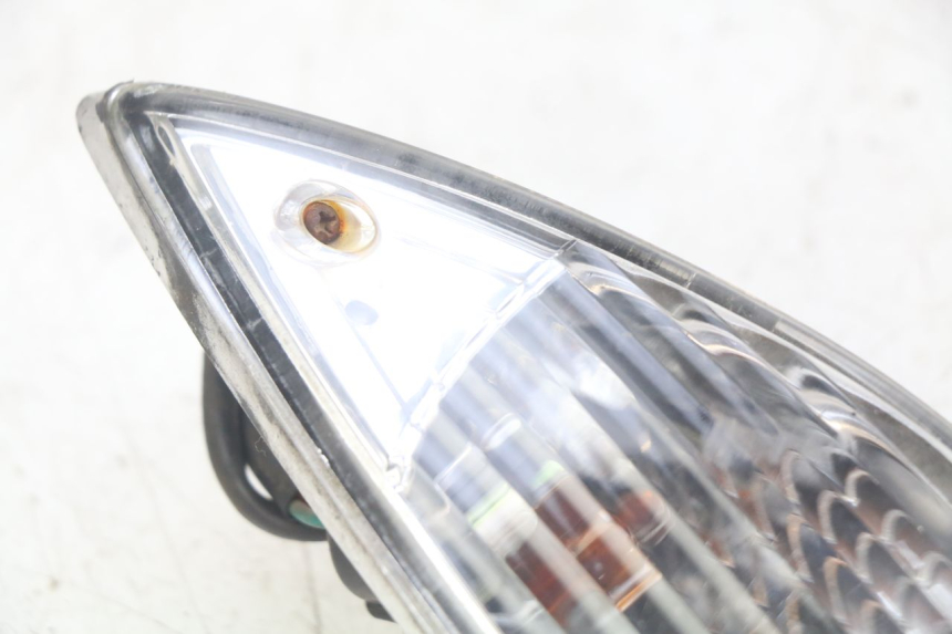 photo de LEWY TYLNY KIERUNKOWSKAZ SYM FIDDLE 3 III 125 (2014 - 2020) - Oznaczenia i referencje