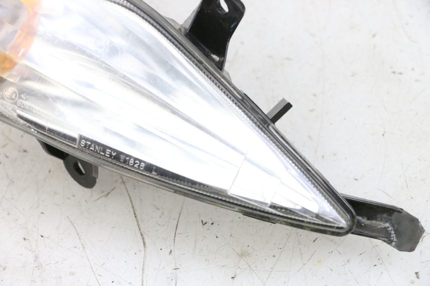 photo de LEWY TYLNY KIERUNKOWSKAZ MBK FLIPPER 115 (2013 - 2017) - Szczegół części