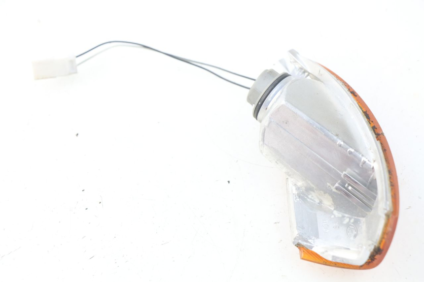 photo de LEWY TYLNY KIERUNKOWSKAZ PIAGGIO FLY 2T 50 (2004 - 2017) - Szczegół części