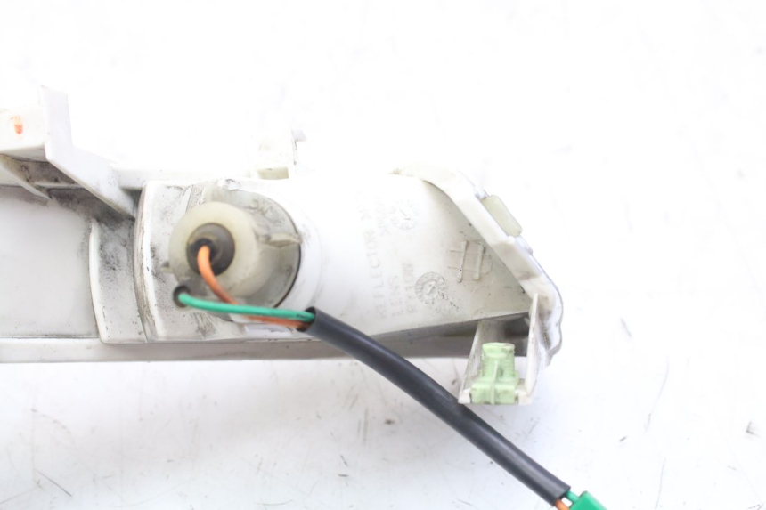 photo de LEWY TYLNY KIERUNKOWSKAZ PEUGEOT GEOPOLIS RS 125 (2007 - 2009) - Szczegół części