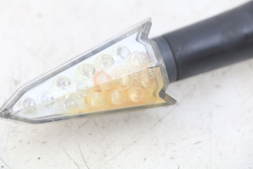 photo de LEWY TYLNY KIERUNKOWSKAZ NECO GPX 4T 50 (2018 - 2022) - Zbliżenie techniczne