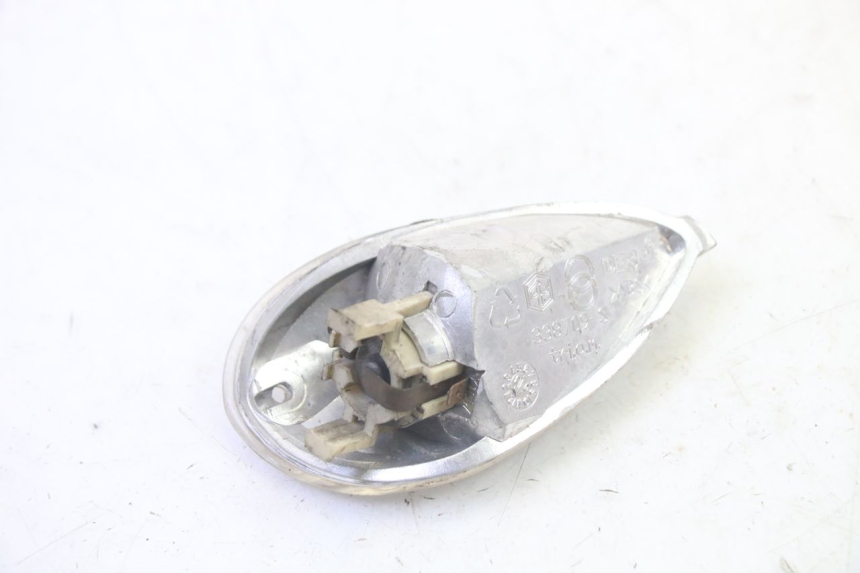 photo de LEWY TYLNY KIERUNKOWSKAZ PIAGGIO LIBERTY 125 (1998 - 2008) - Inny kąt widzenia