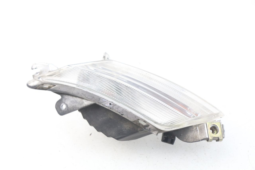 photo de LEWY TYLNY KIERUNKOWSKAZ KYMCO LIKE 4T 50 (2009 - 2018) - Zbliżenie techniczne