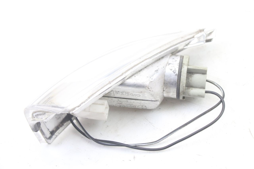 photo de LEWY TYLNY KIERUNKOWSKAZ PIAGGIO FLY 2T 50 (2004 - 2017) - Zoom stanu zużycia